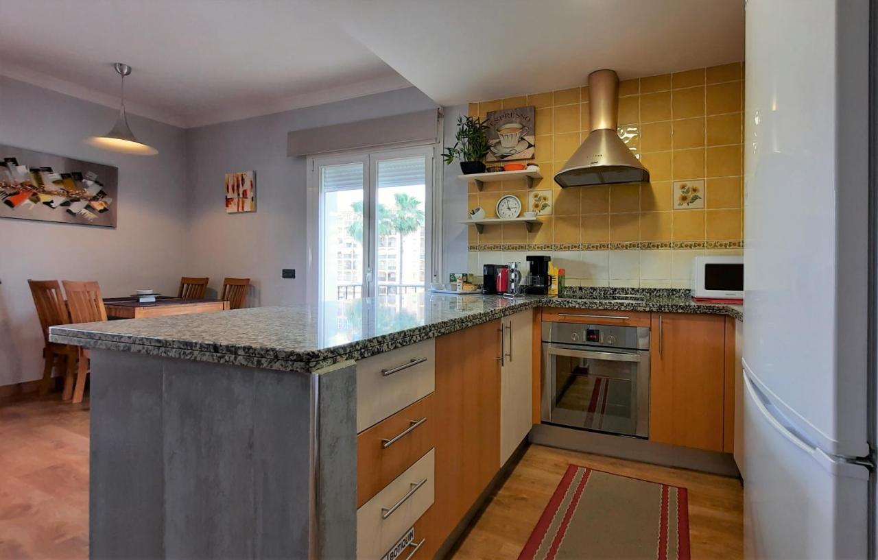 Apartamento Capri Los Boliches Wifi Gratis Beach 100M Фуeнхирола Екстериор снимка