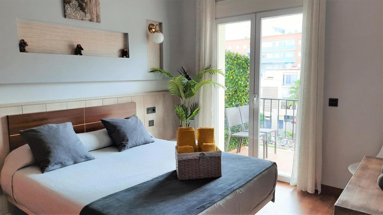 Apartamento Capri Los Boliches Wifi Gratis Beach 100M Фуeнхирола Екстериор снимка