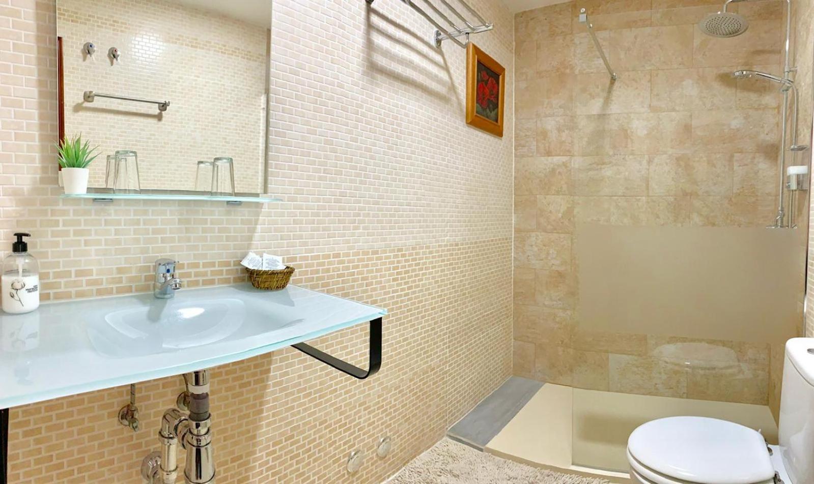 Apartamento Capri Los Boliches Wifi Gratis Beach 100M Фуeнхирола Екстериор снимка